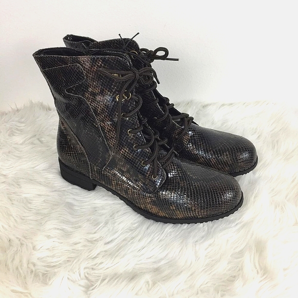 Shoes - New Snake Print lace up combat boots Size 11